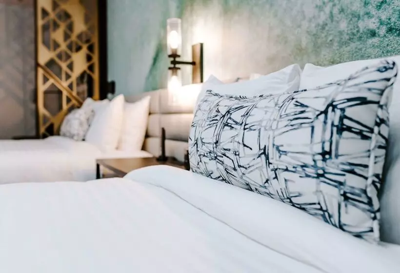 בית מלון כפרי Aiden By Best Western San Antonio Riverwalk