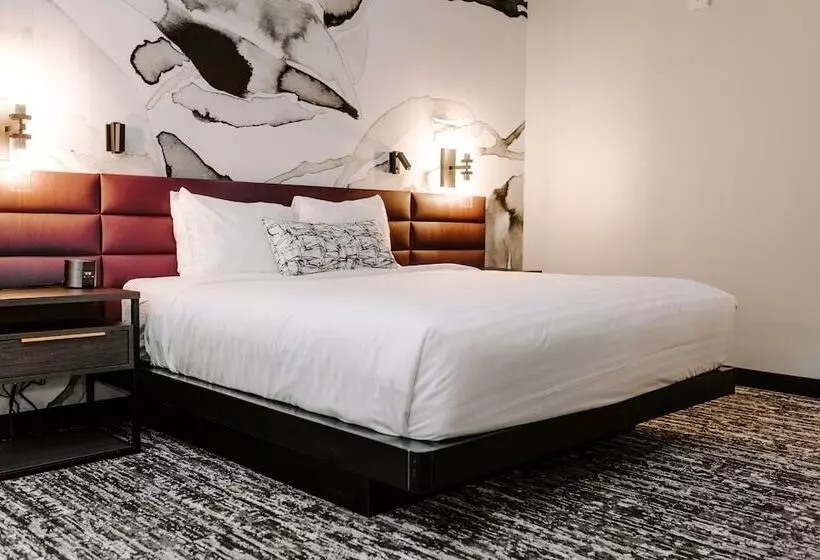 בית מלון כפרי Aiden By Best Western San Antonio Riverwalk