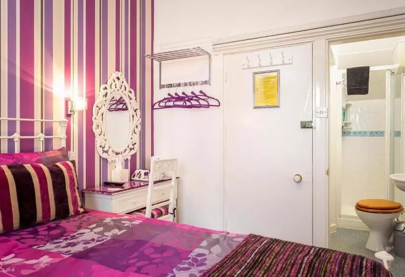 Hotel Arden Park Ensuite Rooms