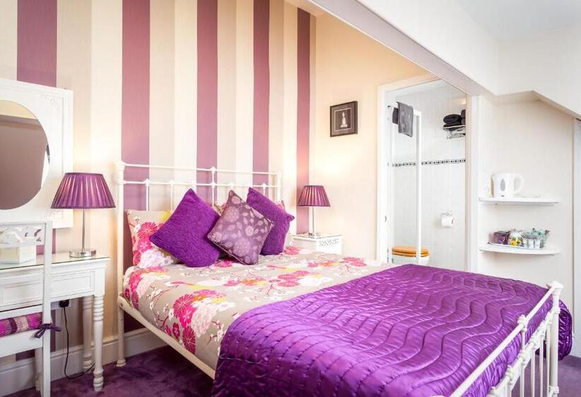 فندق Arden Park Ensuite Rooms