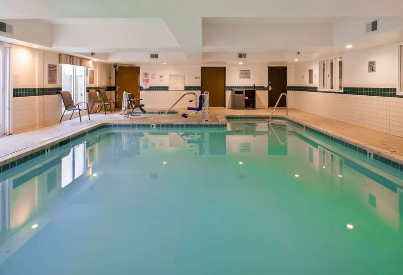 فندق Best Western Plus Airport Inn & Suites