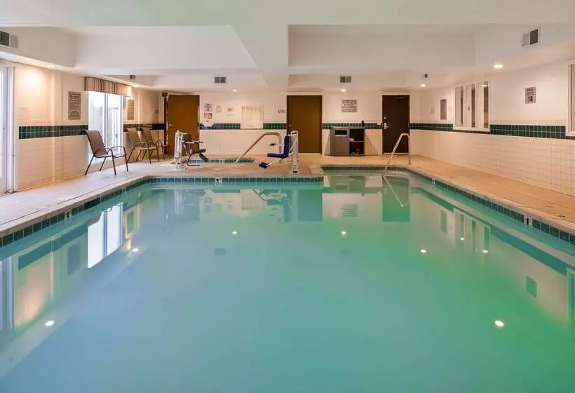 酒店 Best Western Plus Airport Inn & Suites