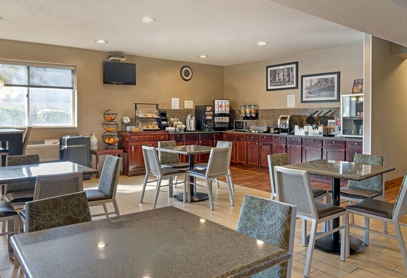 בית מלון כפרי Best Western Des Plaines Inn