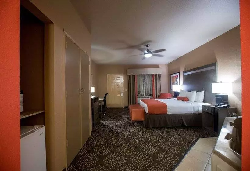 Отель Best Western Executive Inn El Campo