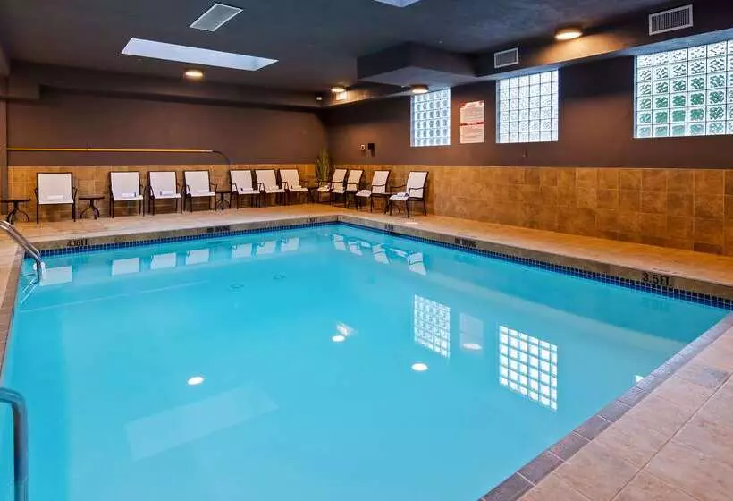 酒店 Best Western King George Inn & Suites