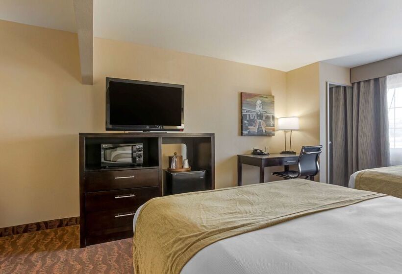 בית מלון כפרי Best Western Plus Capital Inn