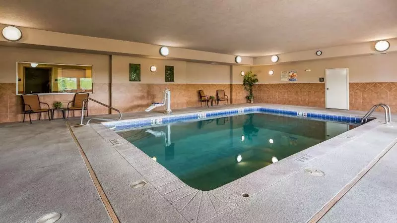 酒店 Best Western Plus Capital Inn