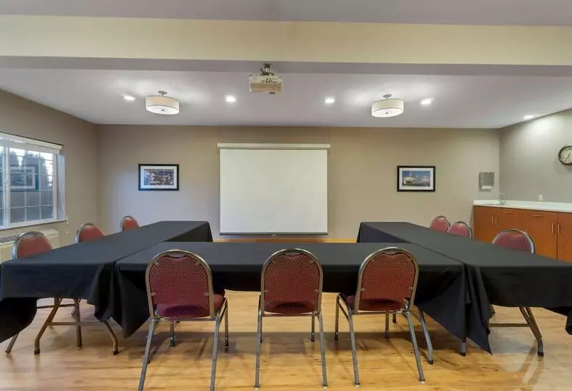 酒店 Best Western Plus Park Place Inn & Suites