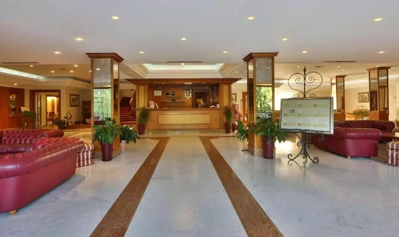 בית מלון כפרי Fiuggi Terme Resort & Spa