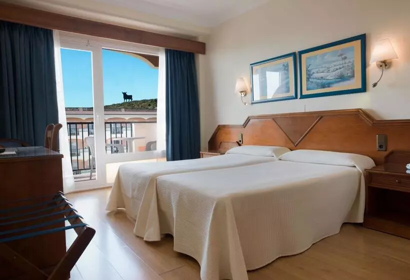 Отель Monarque Fuengirola Park