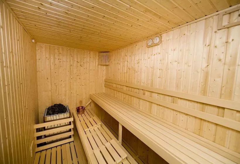 Отель Monarque Fuengirola Park