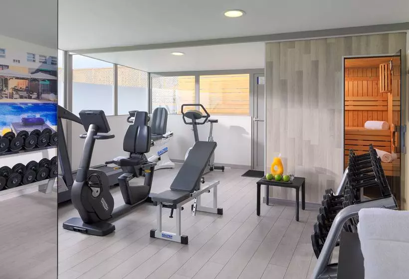 Отель H10 Itaca