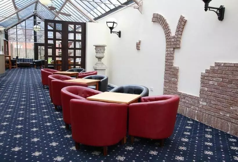 Отель Hermitage Park