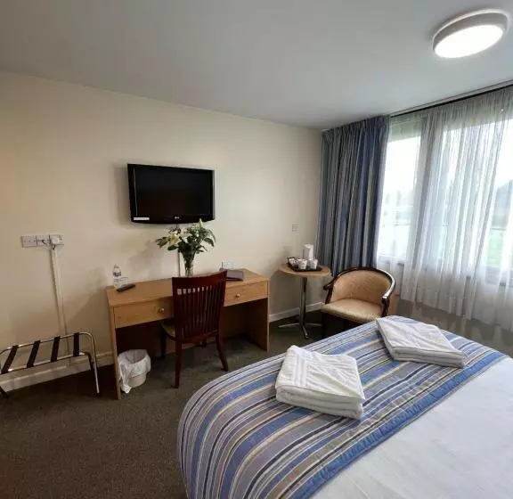 Отель Hermitage Park