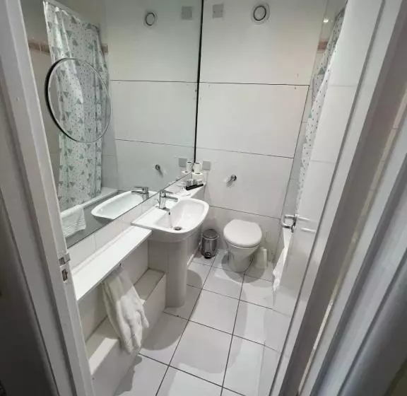 Отель Hermitage Park