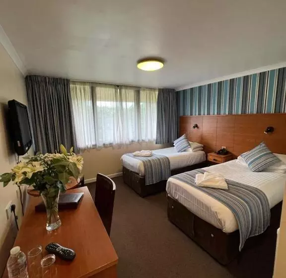 Отель Hermitage Park