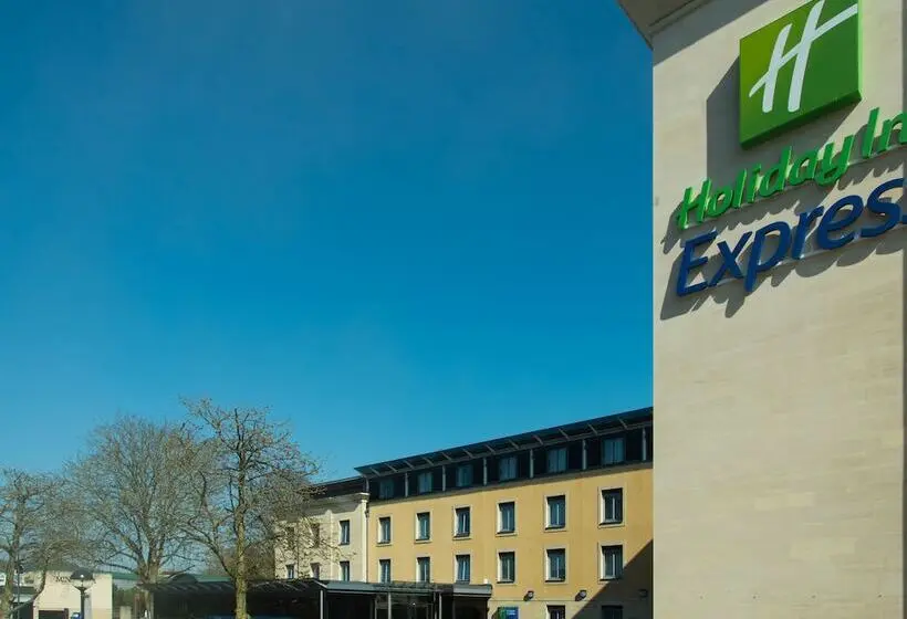 ホテル Holiday Inn Express Bath By Ihg