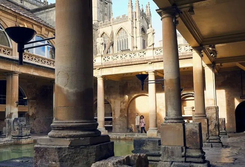 ホテル Holiday Inn Express Bath By Ihg