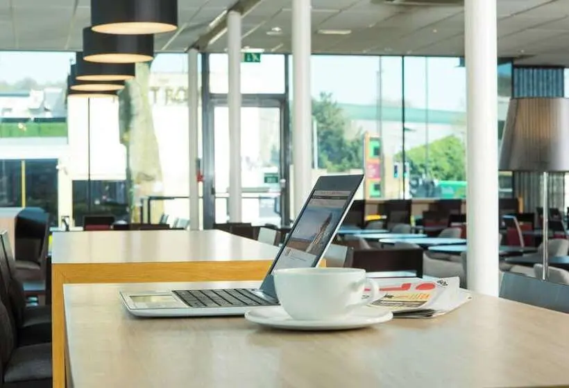 ホテル Holiday Inn Express Bath By Ihg