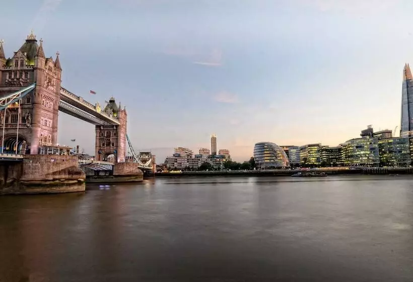 Отель Holiday Inn Express London Hammersmith, An Ihg