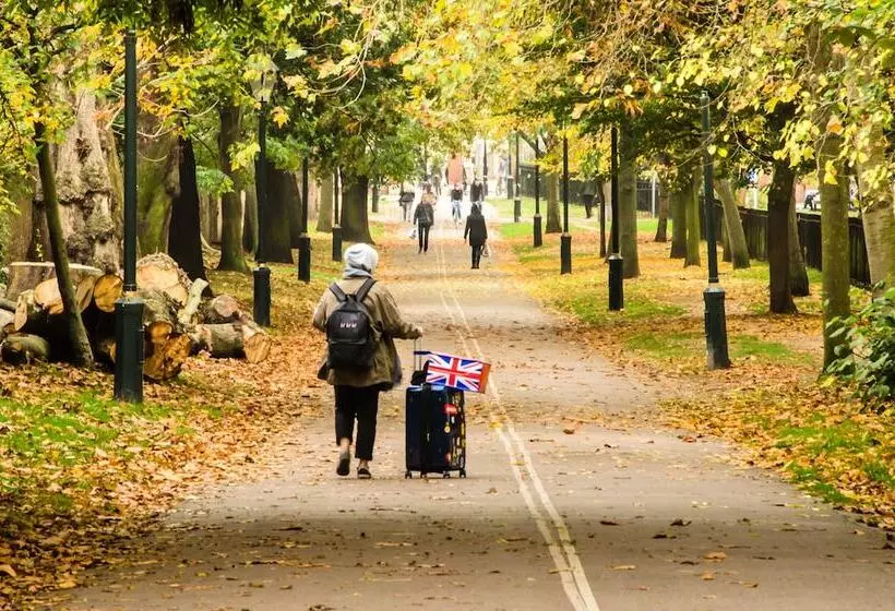 Отель Holiday Inn Express London Hammersmith, An Ihg