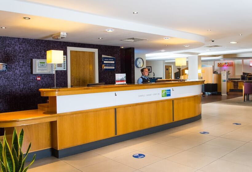 Otel Holiday Inn Express London Hammersmith, An Ihg