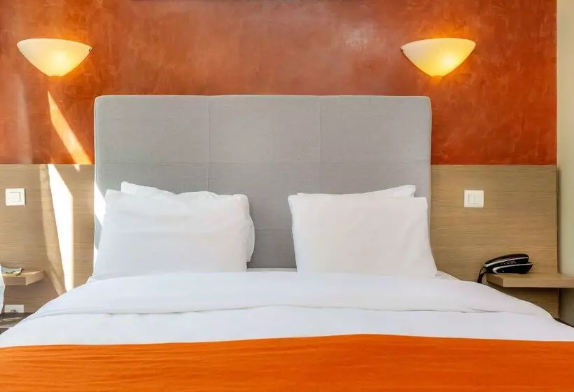 Szálloda Kyriad Avignon  Palais Des Papes