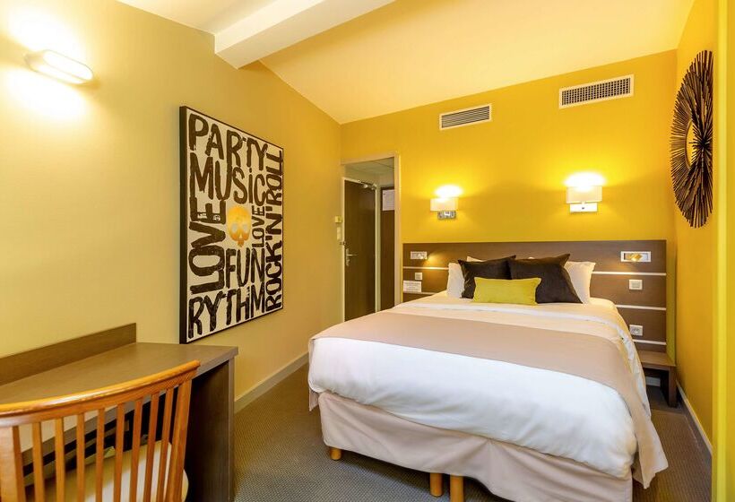 Hotel Kyriad Avignon  Palais Des Papes