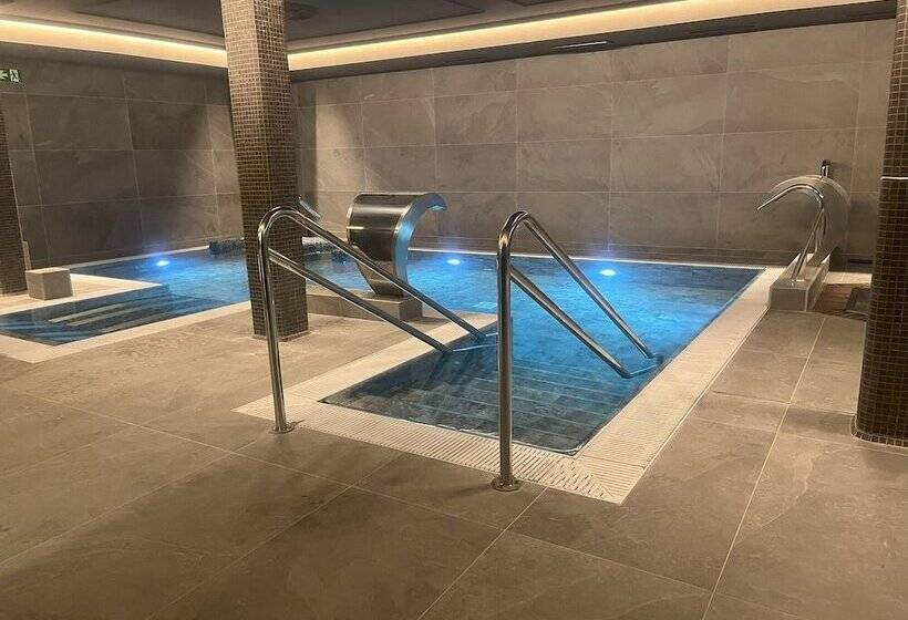 هتل Luze Boutique San Sebastian