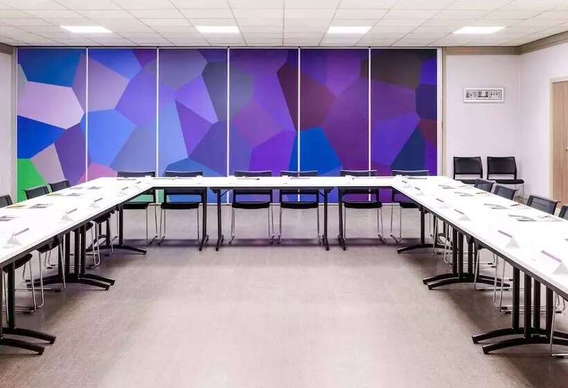 Отель Mercure Nice Centre Notre Dame