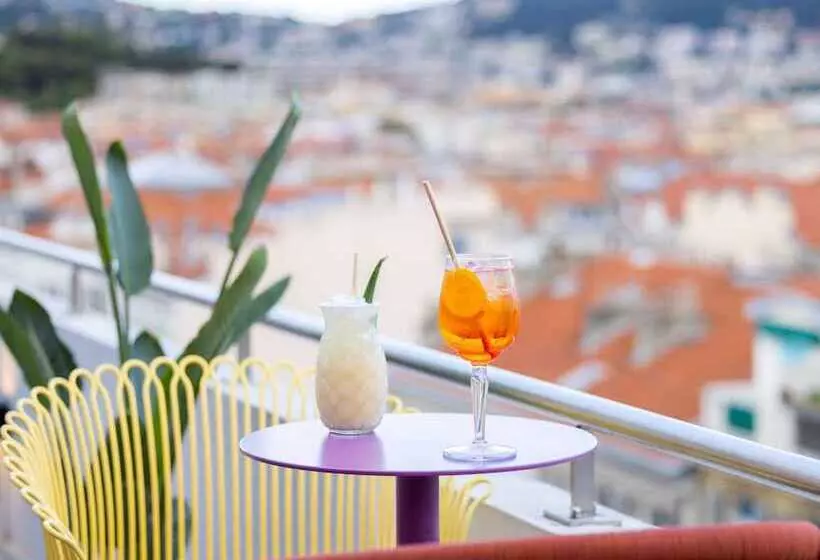 Отель Mercure Nice Centre Notre Dame