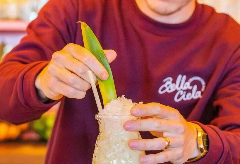 Отель Mercure Nice Centre Notre Dame