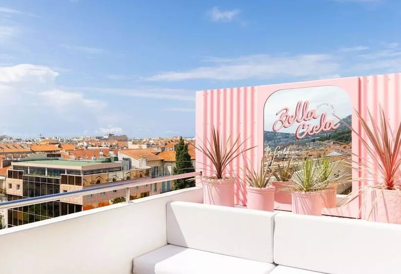 Отель Mercure Nice Centre Notre Dame