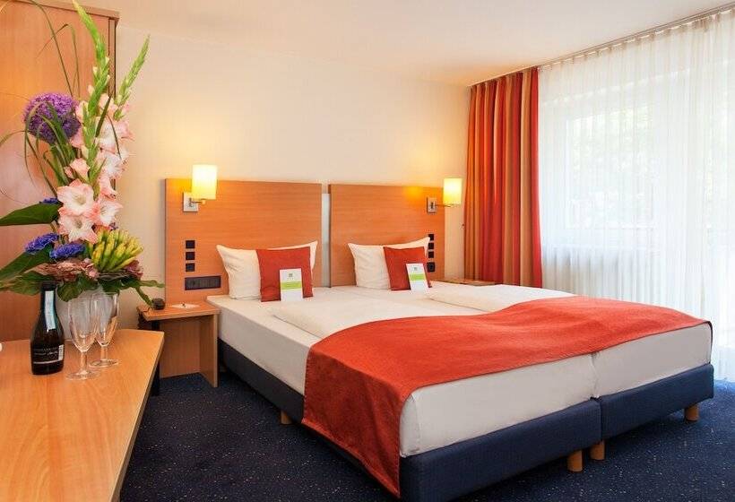 בית מלון כפרי Plaza Frankfurt