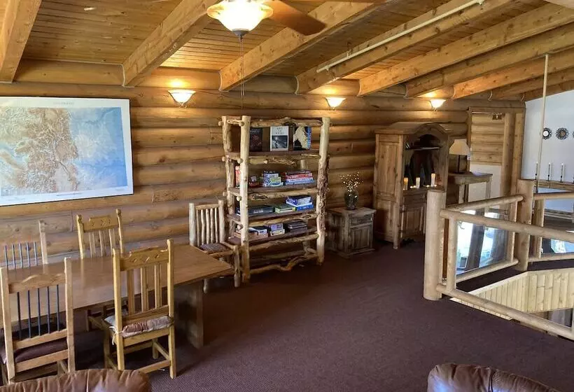 Отель The Boulder Creek Lodge