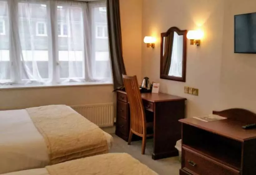 The George Hotel Pangbourne