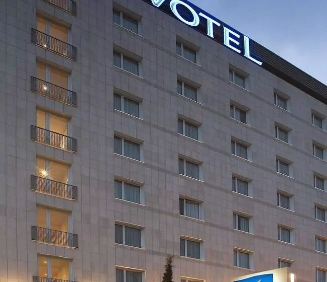 فندق Ibis Styles Barcelona Sant Joan Despi