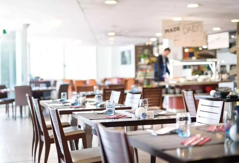 فندق Ibis Styles Barcelona Sant Joan Despi