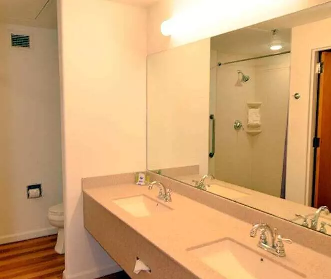 منتجع Ohkay Hotel Casino