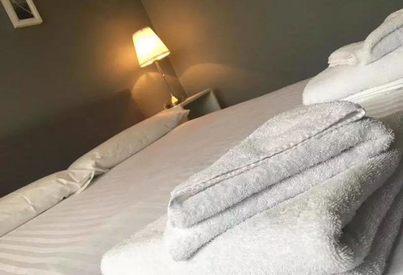 酒店 Bridgemary Manor  & Pub