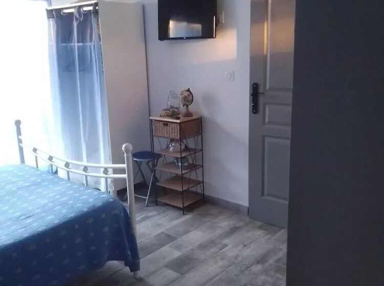 Au Pied De Barry   B&b