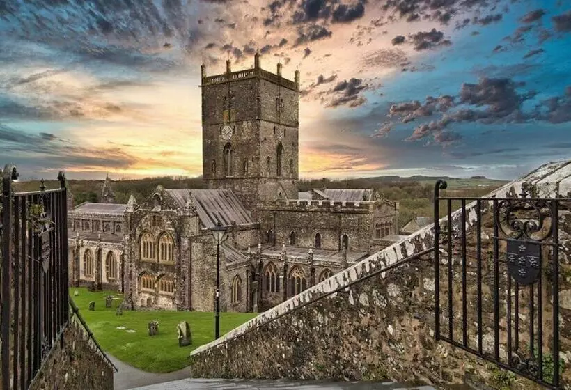 Hotelli St. Davids Cross