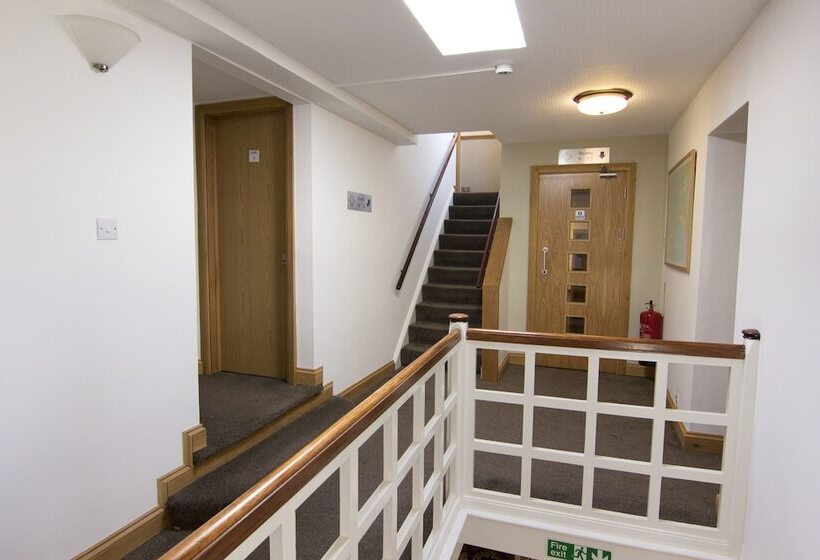 Hotel St. Davids Cross