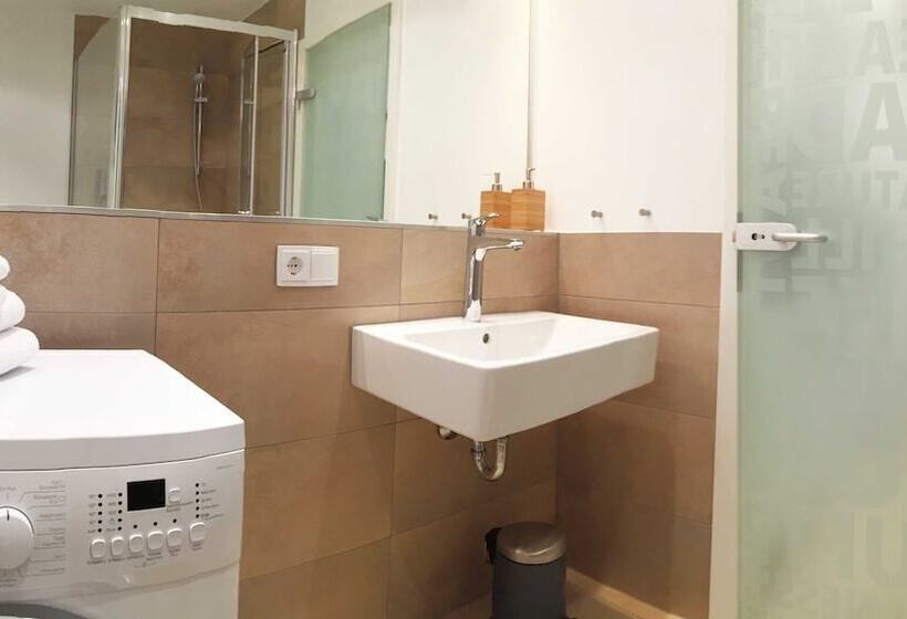 بنسيون Oppenheim Lofts