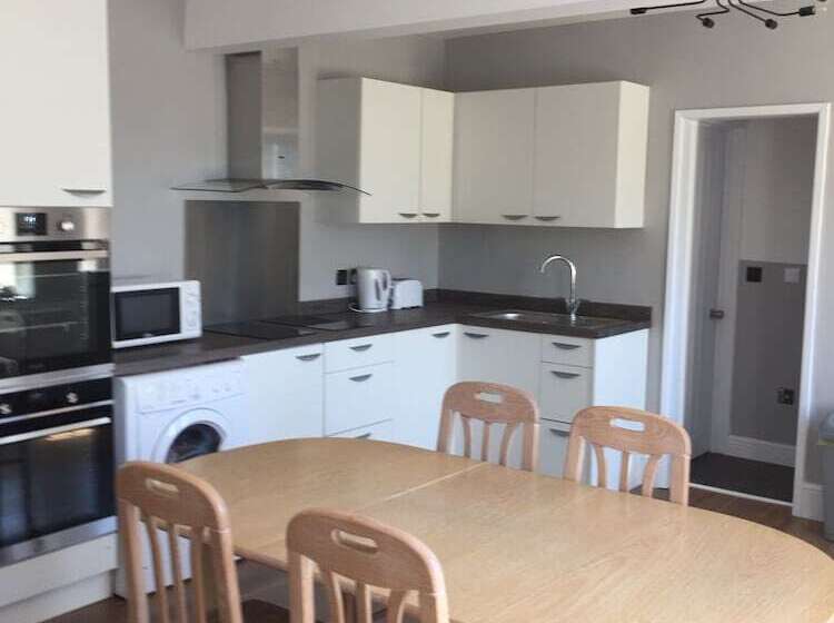 پانسیون St. Mary S Grove