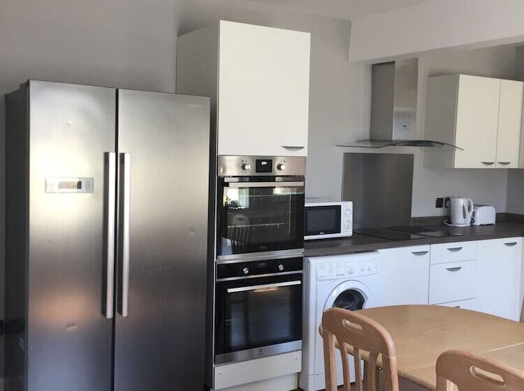 پانسیون St. Mary S Grove