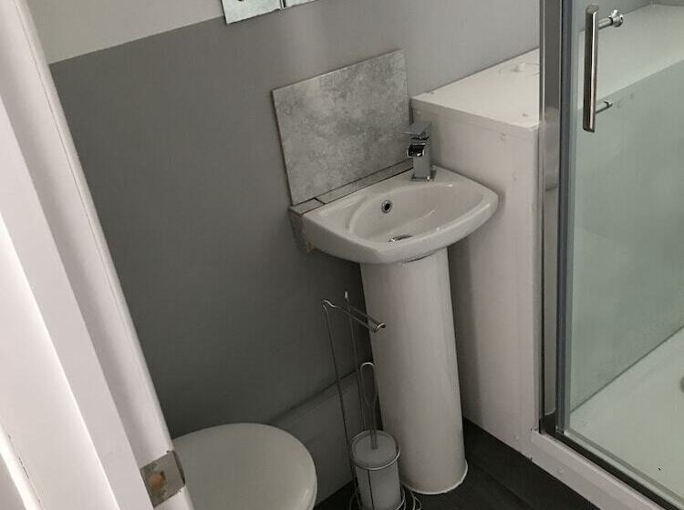 پانسیون St. Mary S Grove