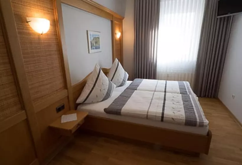 Majatalo Weingut Jacob Lill Iv. Nachfolger