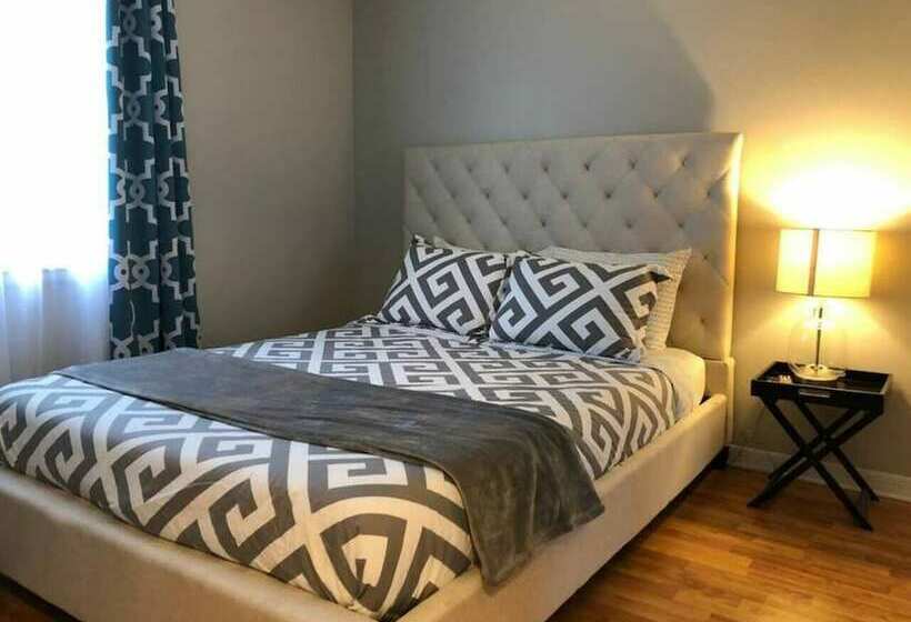 6148 Sandcrest · Across Street From Universal. Pool Sleep 8+