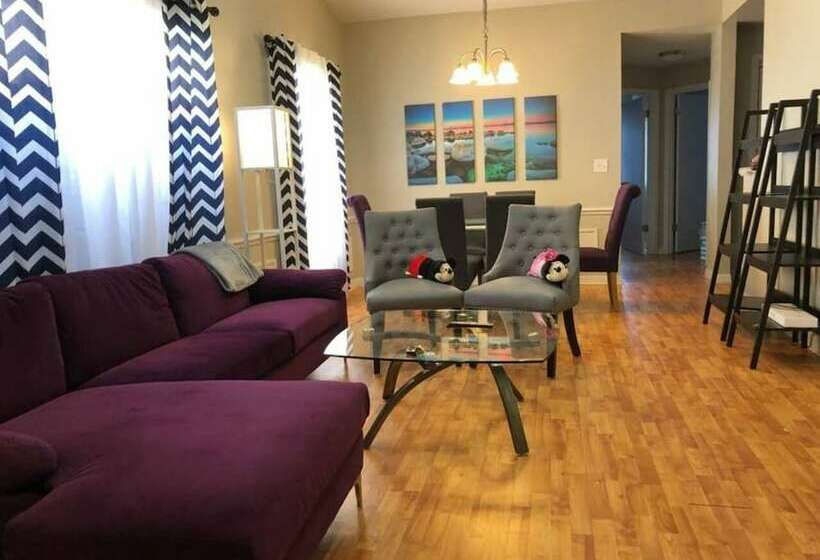 6148 Sandcrest · Across Street From Universal. Pool Sleep 8+